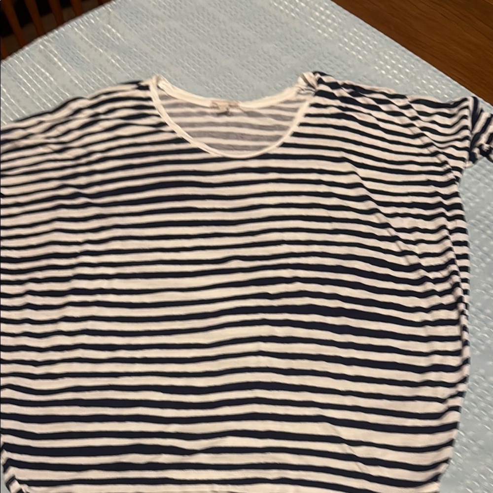 GAP S Striped Navy and White T-Shirt - Picture 3 of 12
